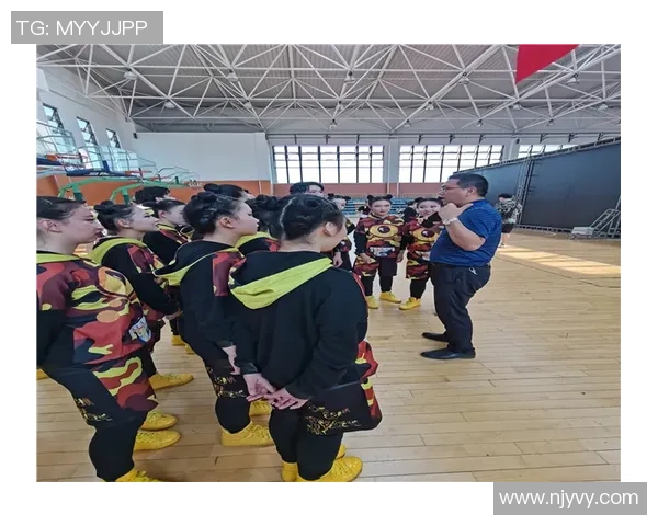 深圳街舞队与南京街舞队赛后复盘速度对决的精彩瞬间与战术分析